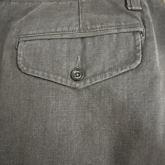Banana Republic Relaxed Flat Front 5 Pocket Gray Chinos 34x30 (Measures 36x28) - Picture 3 of 7